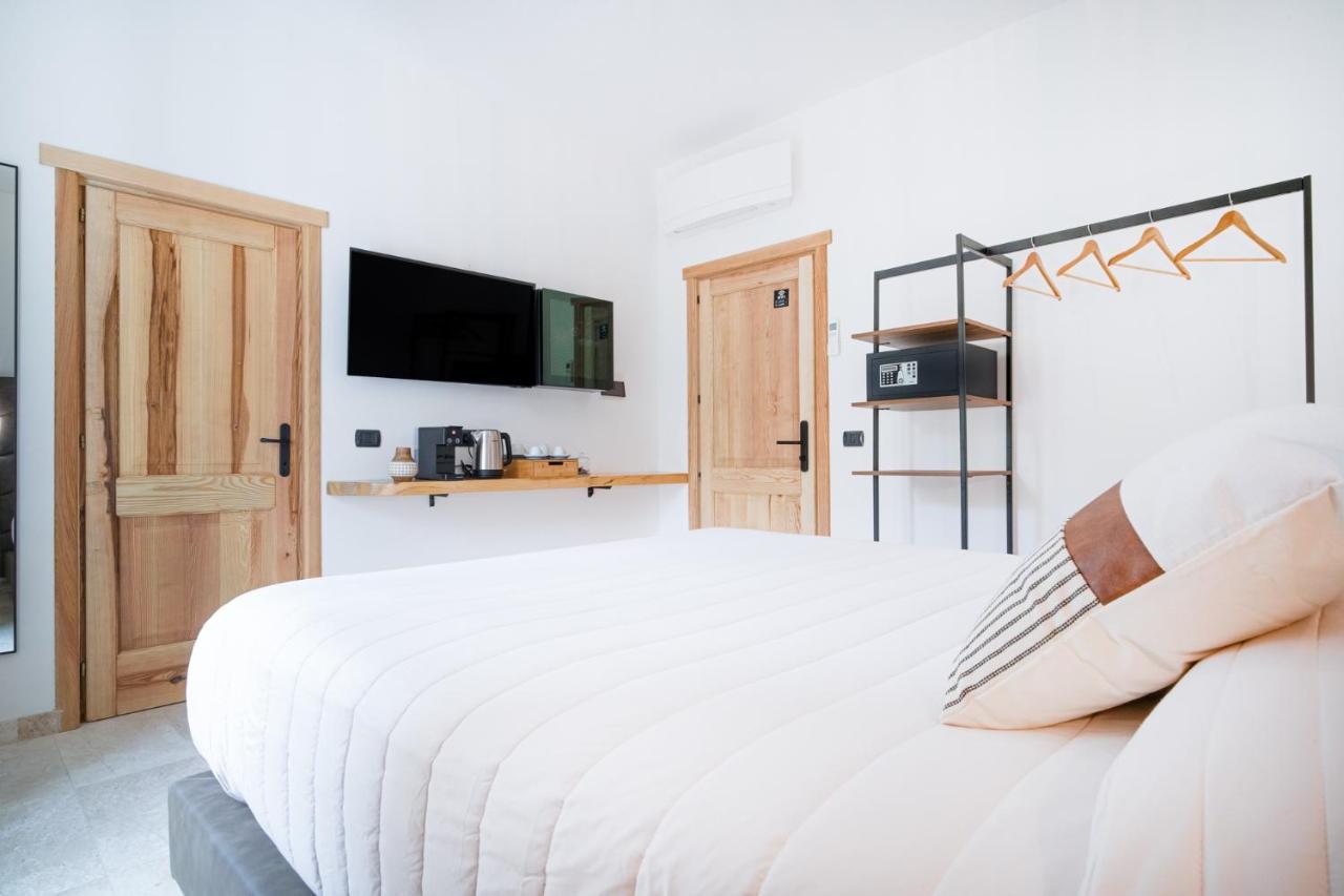 Paghe Eco Luxury Experience Hotel Budduso Exterior photo